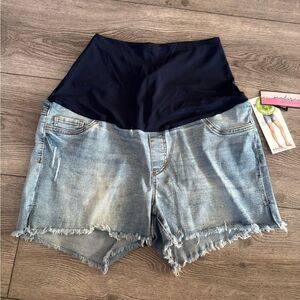 S.O.N.G maternity shorts with super support band